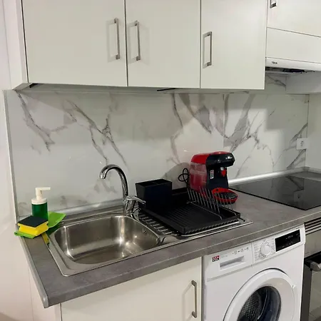 Sunny Poolside In Américas Appartamento *