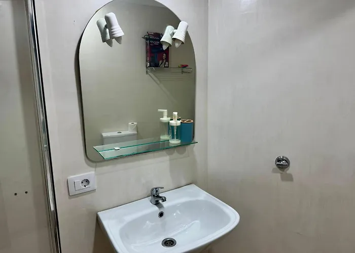 Sunny Poolside In Americas Апартаменти *