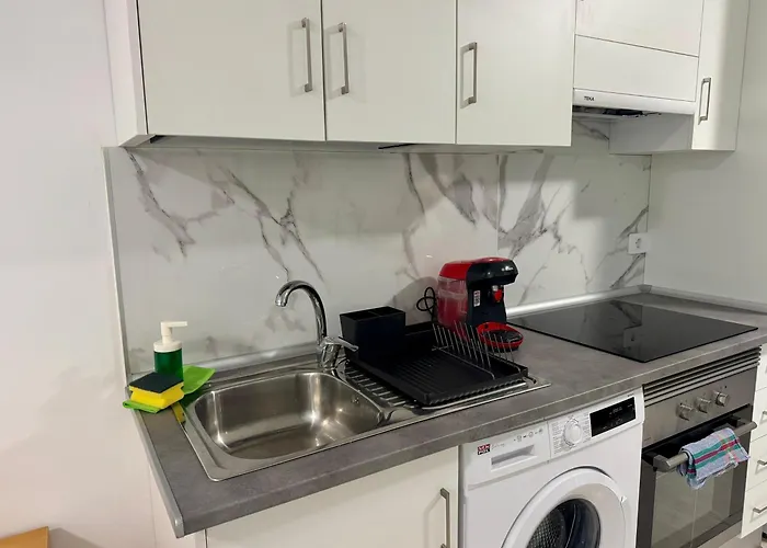 Sunny Poolside In Americas شقة *