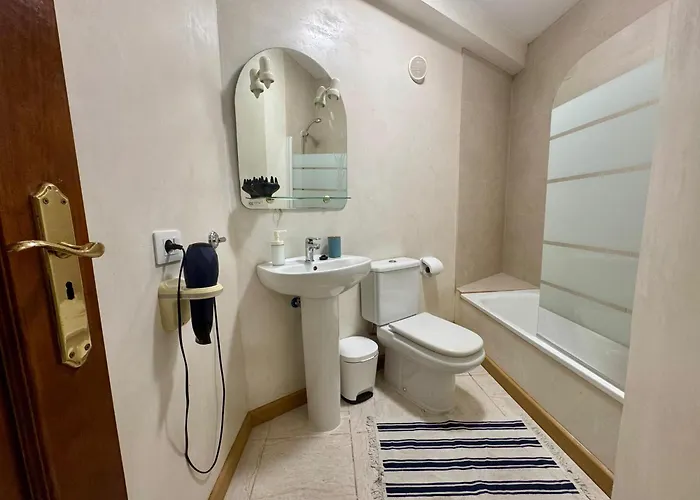 شقة Sunny Poolside In Americas *